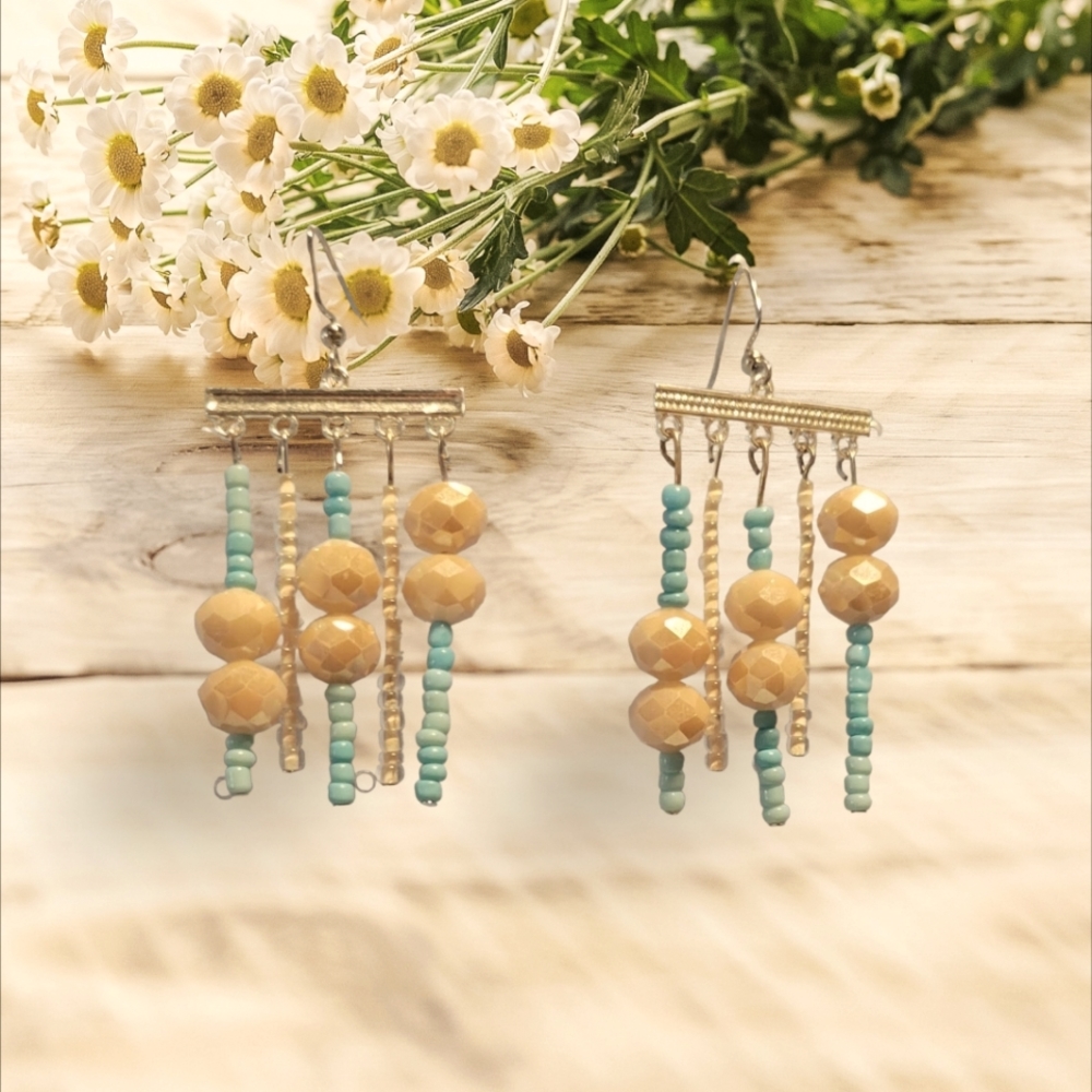 Dangle earrings